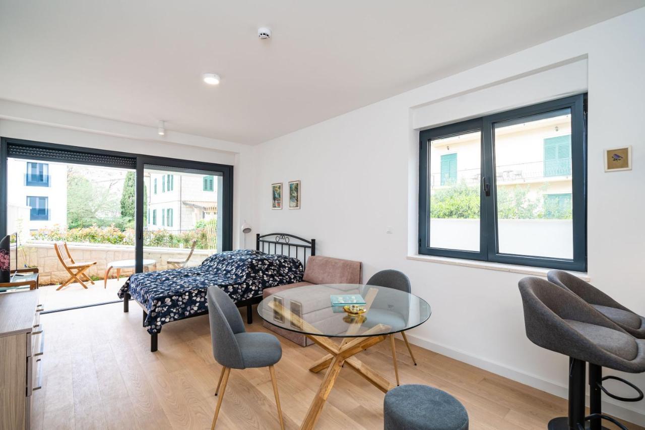 Moskar Apartment